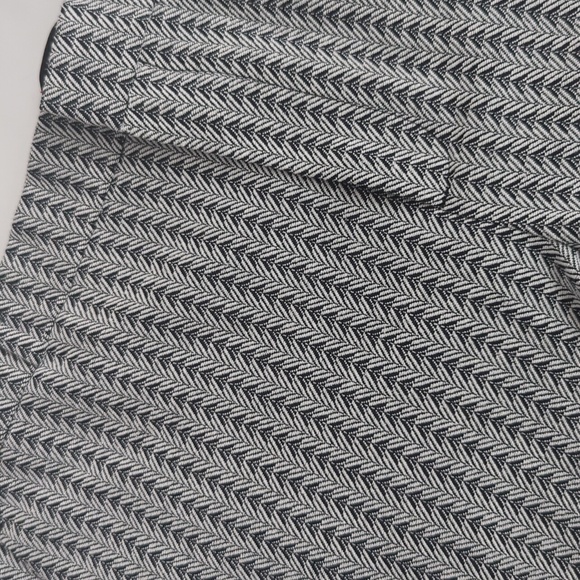 Banana Republic Tailored Shorts Black White 5" size 10 - Picture 5 of 7